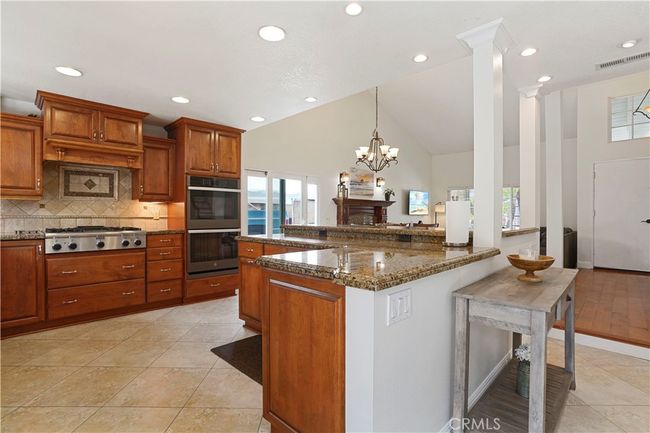 17882 Hallcroft Ln, House other with 4 bedrooms, 3 bathrooms and 6 parking in Huntington Beach CA | Image 6
