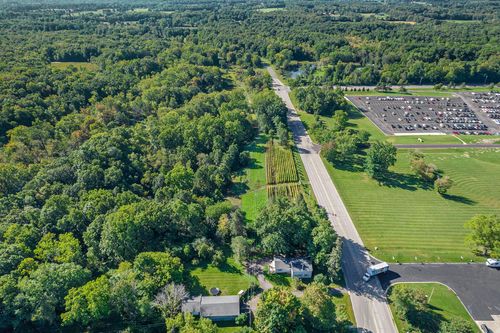 2431 N Dearing Rd, Parma, MI, 49269-9415 | Card Image