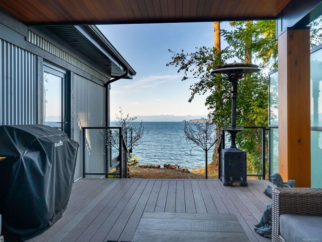 1380 Reef Rd, House other with 2 bedrooms, 4 bathrooms and 6 parking in Nanoose Bay BC | Image 46
