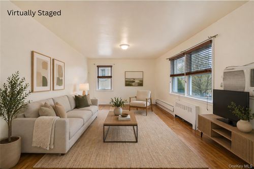 110a-25125 71st Ave, Bellerose, NY, 11426-2700 | Card Image