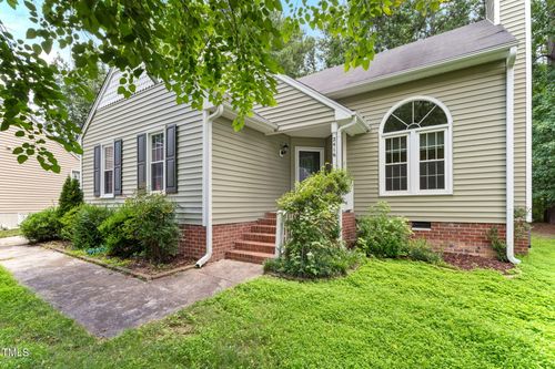 2416 Fields Of Broadlands Dr, Raleigh, NC, 27604-3784 | Card Image