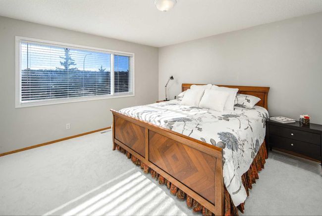 27 Hampstead Grove Nw, Home with 4 bedrooms, 2 bathrooms and 4 parking in Calgary AB | Image 23