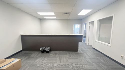 202-9030 Leslie St, Richmond Hill, ON, L4B1G2 | Card Image