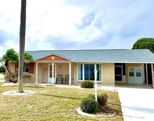 1515 Arrowhead Dr, SUN CITY CENTER, FL, 33573-5307 | Card Image