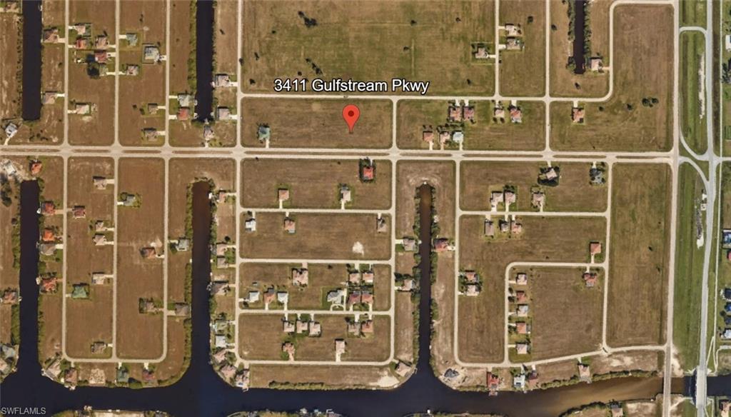 Land in CAPE CORAL 4