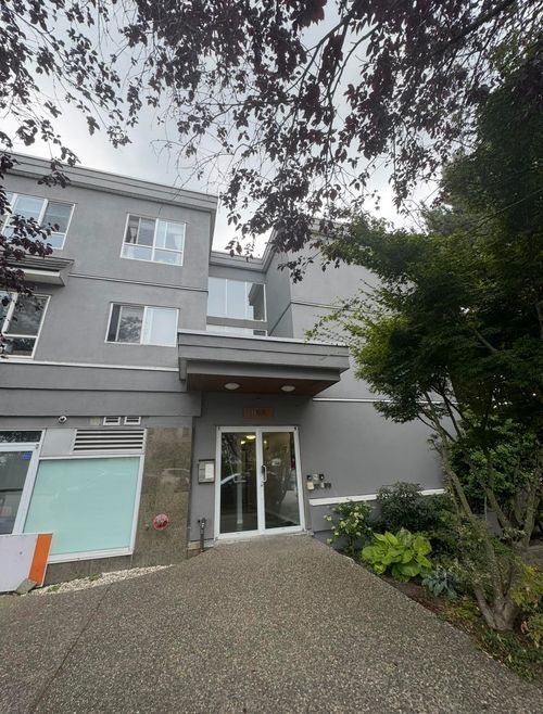 302-688 E 56th Ave, Vancouver, BC, V5X1R7 | Card Image