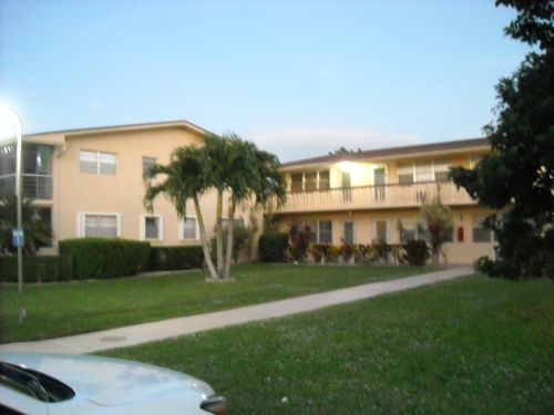 216 Sheffield I, West Palm Beach, FL, 33417-1514 | Card Image