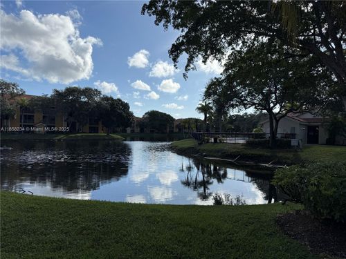 3892-3892 Coral Tree Cir, Coconut Creek, FL, 33073-4439 | Card Image