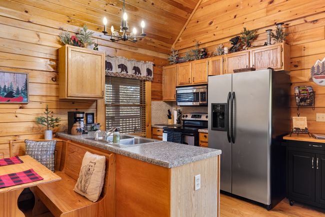 1810 Trout Way, House other with 2 bedrooms, 2 bathrooms and 3 parking in Sevierville TN | Image 4