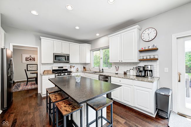 Blends style and function beautifully | Image 11