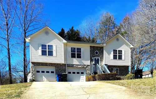 35-1609 Indian Springs Dr Nw, Conover, NC, 28613-8037 | Card Image