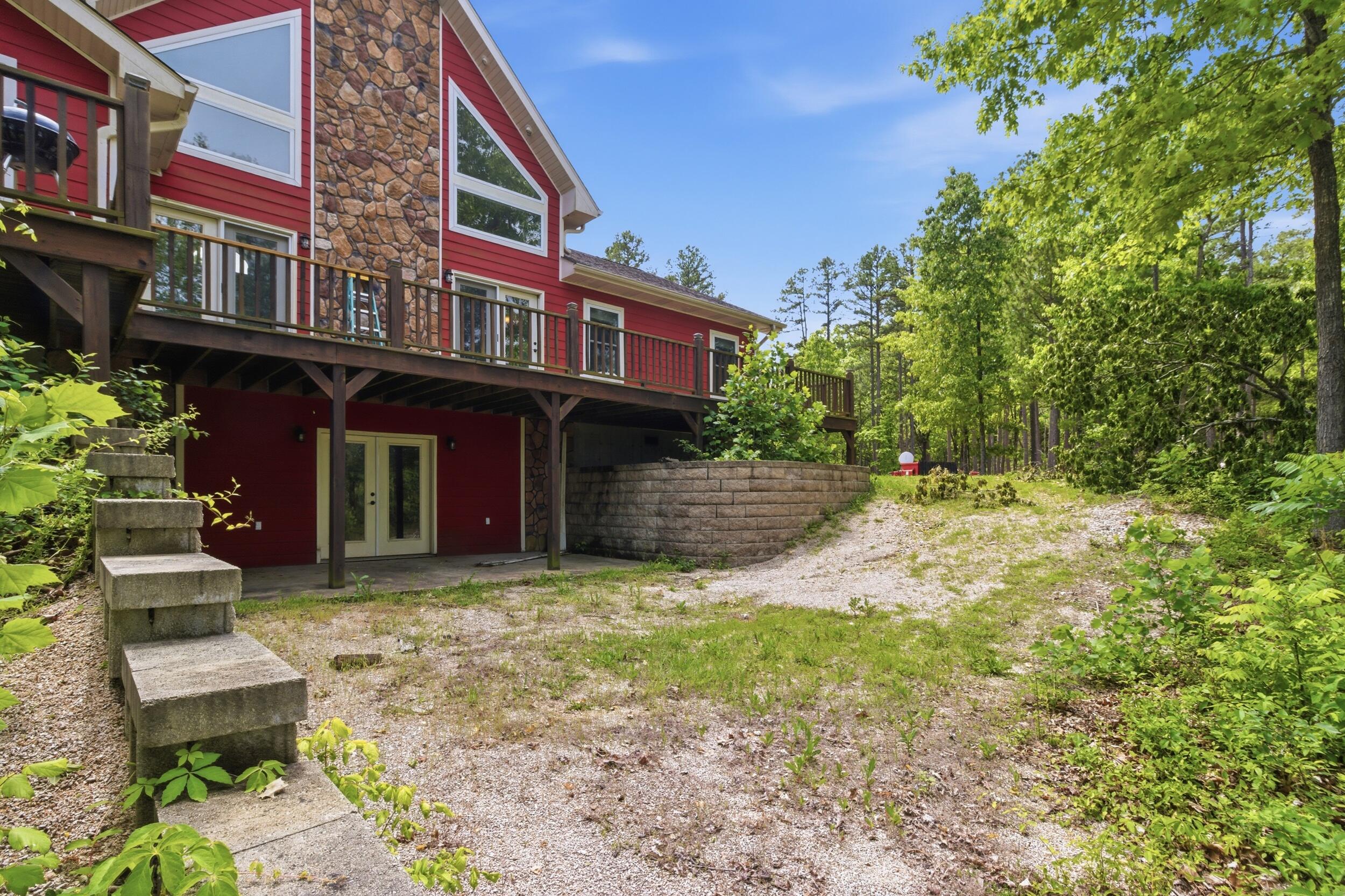 Residential in Eminence 4