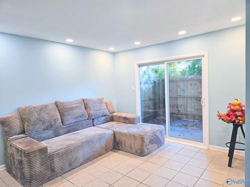 e-2940 Hood Road Sw, Huntsville, AL, 35805 | Card Image