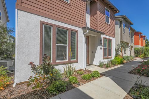 4233 Ocean Ln, Elk Grove, CA, 95757-2554 | Card Image