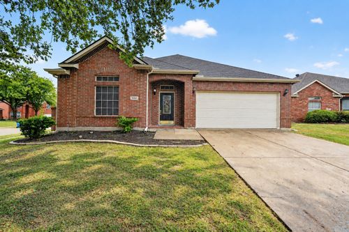 10601 Augusta Ln, Rowlett, TX, 75089-8342 | Card Image