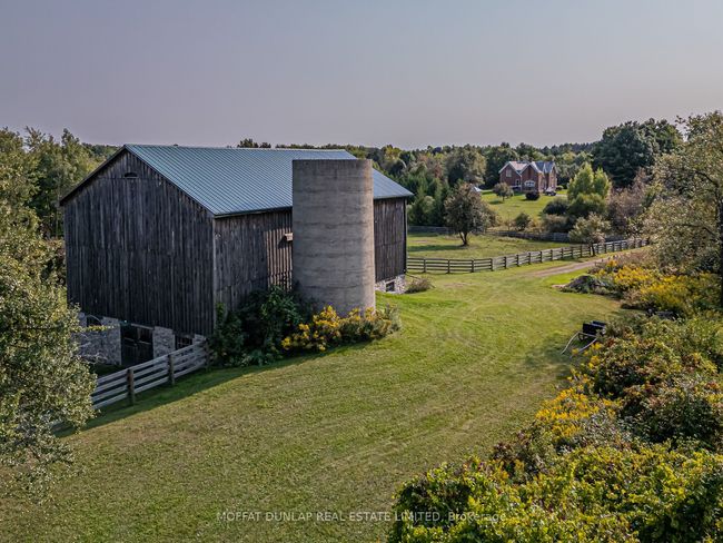 16089 Shaws Creek Rd, House other with 3 bedrooms, 3 bathrooms and 10 parking in Caledon ON | Image 25
