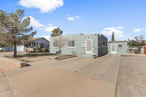 215 Wooldridge Dr, El Paso, TX, 79915-2322 | Card Image
