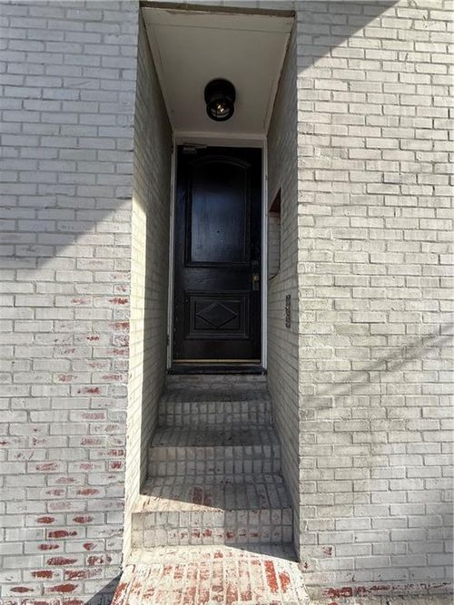 apt-c-4838 Magazine St, New Orleans, LA, 70115-1673 | Card Image