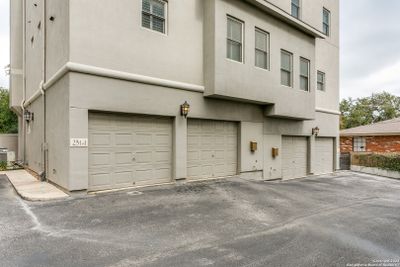 1 - 231 E Mulberry Ave, Condo with 3 bedrooms, 3 bathrooms and null parking in San Antonio TX | Image 2