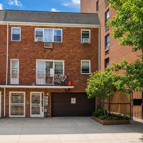 4212 Judge St, Elmhurst, NY, 11373-2555 | Card Image