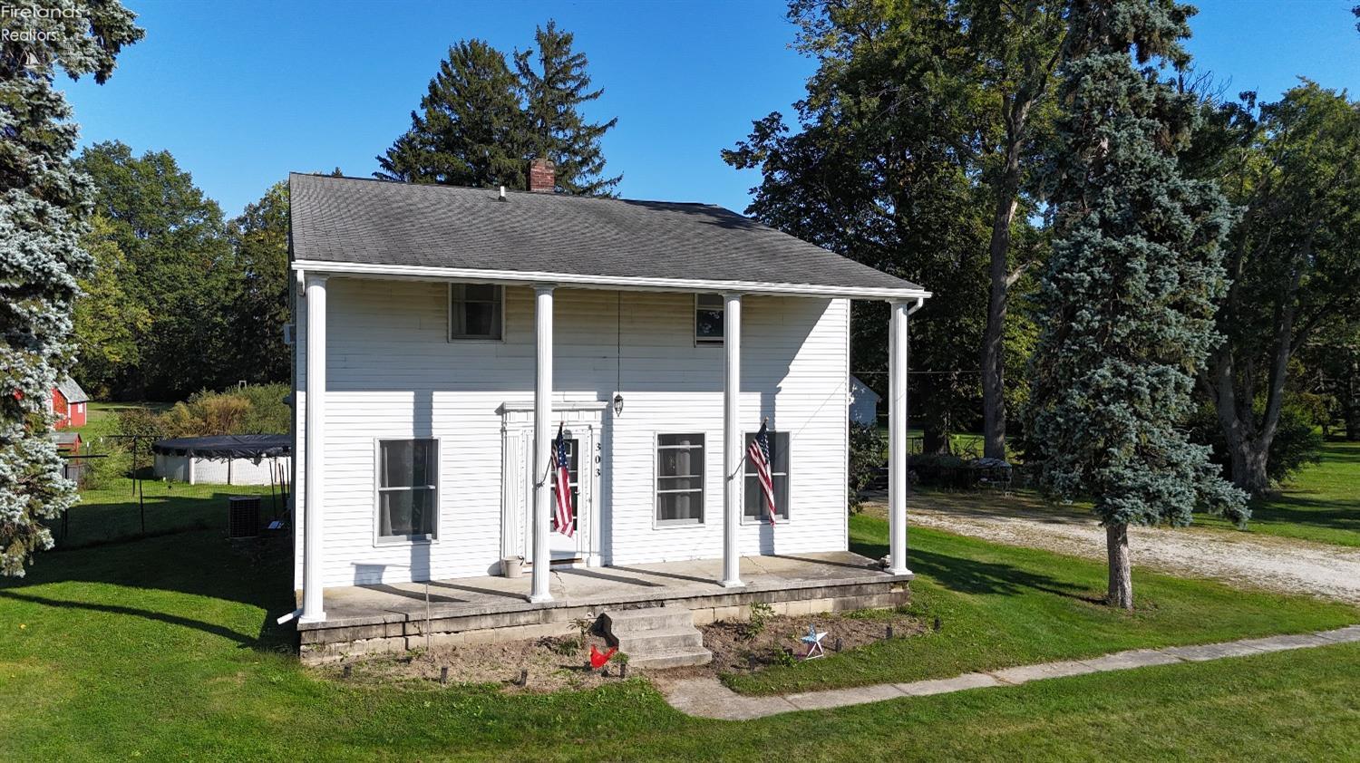 Cottage St, Fremont, OH 43420