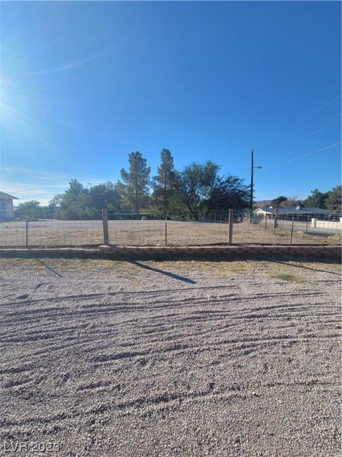 small-house-2950 Taylor Street, Logandale, NV, 89021 | Card Image