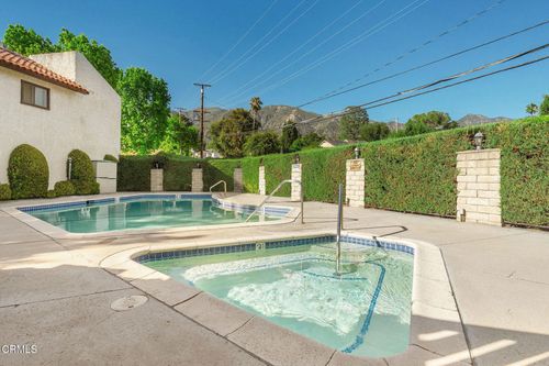 16-3200 Fairesta St, La Crescenta, CA, 91214-2734 | Card Image