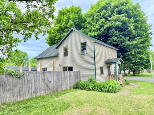 716 Lee St, Rice Lake, WI, 54868-1424 | Card Image