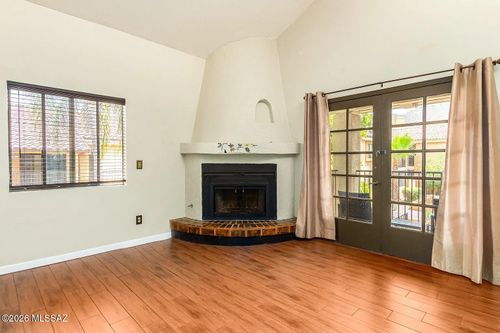 210-8255 N Oracle, Tucson, AZ, 85704 | Card Image