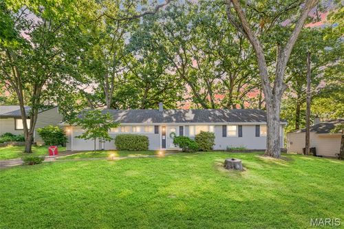 1092 Etherton Dr, Saint Louis, MO, 63126-1109 | Card Image