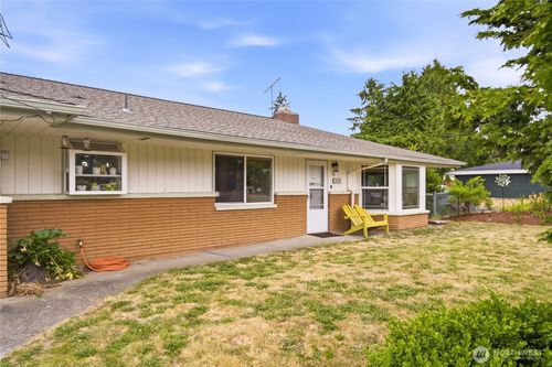 12820 Se 172nd St, Renton, WA, 98058-6132 | Card Image
