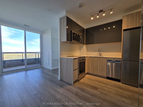 1009-3100 Keele St, North York, ON, M3M0E1 | Card Image