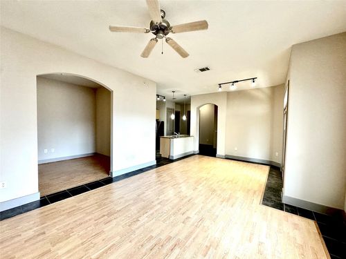335-3660 Richmond Ave, Houston, TX, 77046-3605 | Card Image