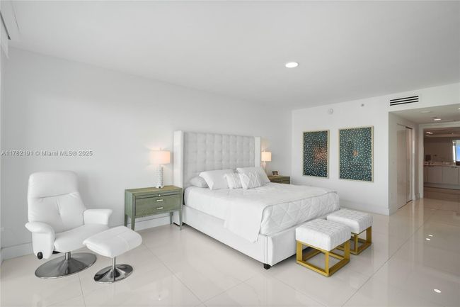 UNIT-2807 - 3301 Ne 183 Rd St, Condo with 3 bedrooms, 4 bathrooms and null parking in Aventura FL | Image 33