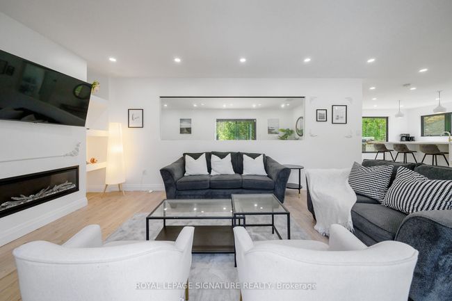 20 Hillview Cres, House other with 6 bedrooms, 5 bathrooms and 8 parking in Midhurst ON | Image 15