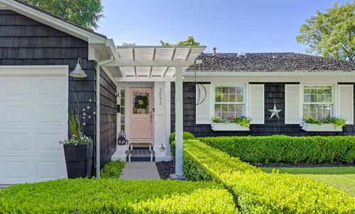 3852 El Ricon Way, Sacramento, CA, 95864-2969 | Card Image