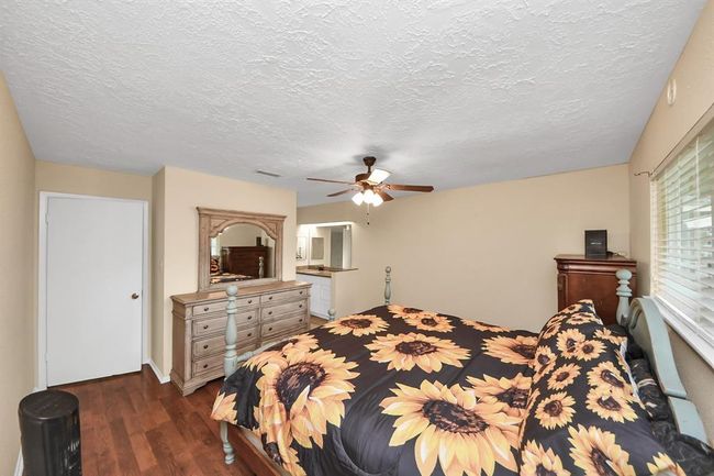 5822 Walnutgate Dr, House other with 3 bedrooms, 2 bathrooms and 2 parking in Spring TX | Image 28