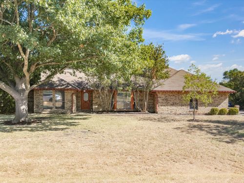 840 Lynn Ann Dr, Red Oak, TX, 75154-5216 | Card Image