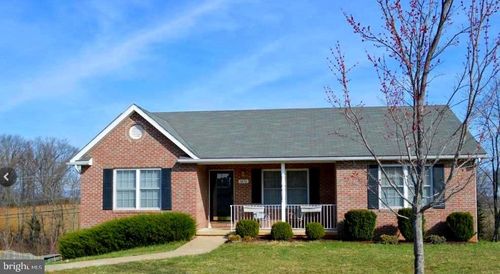 1076 Stuart Dr, FRONT ROYAL, VA, 22630-5303 | Card Image