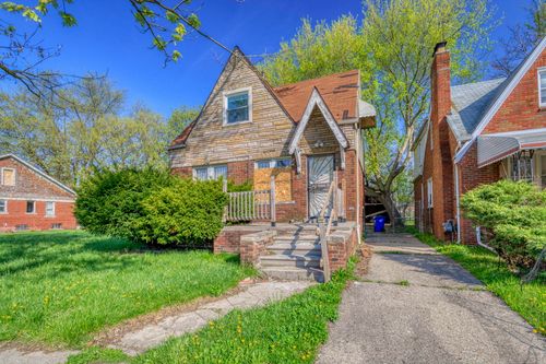 13067 Wade St, Detroit, MI, 48213-2046 | Card Image