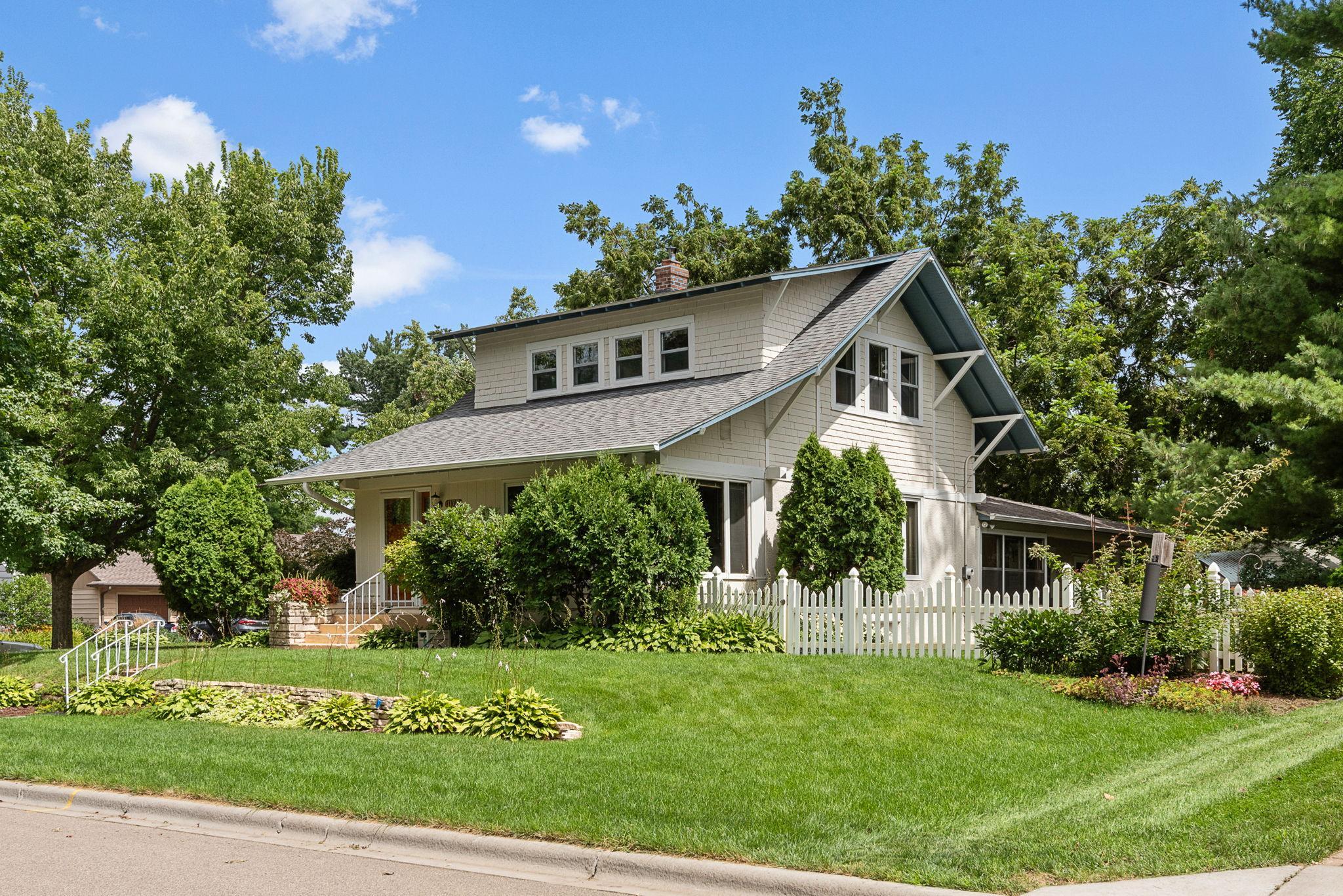 Holly Rd, Hopkins, MN 55343