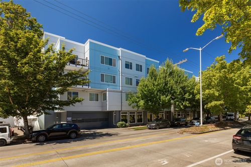 a2-3213 Harbor Ave Sw, Seattle, WA, 98126-2399 | Card Image