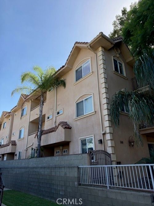 106-500 E Valencia Ave, Burbank, CA, 91501-3427 | Card Image