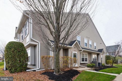 5504 Essex Ln, MOUNT LAUREL, NJ, 08054-6718 | Card Image