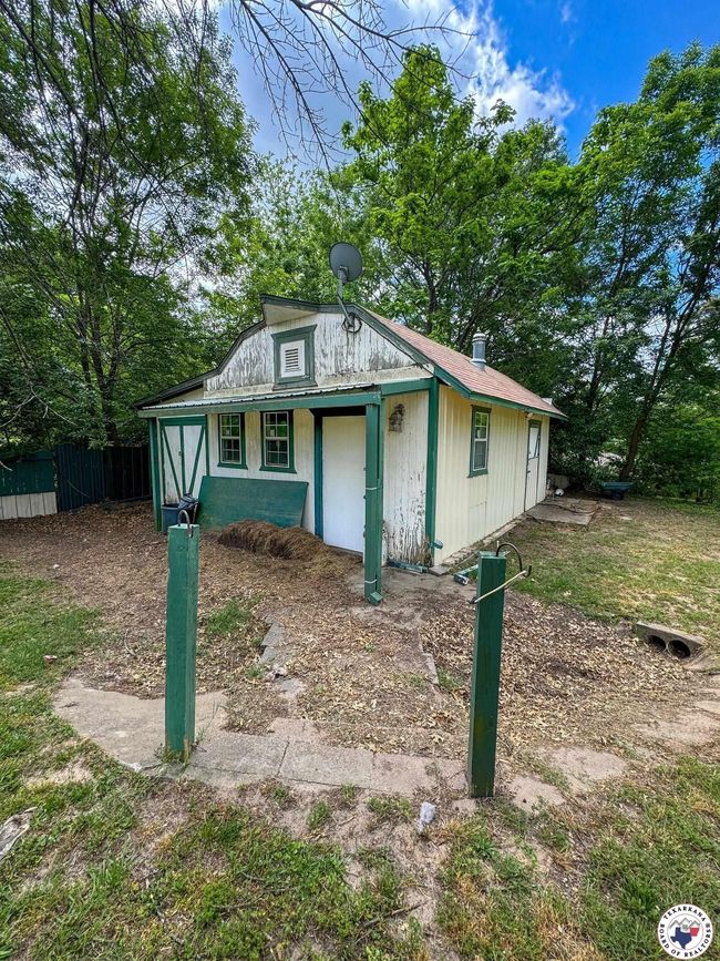 1004 Hillcrest, House other with 3 bedrooms, 2 bathrooms and null parking in Linden TX | Image 28
