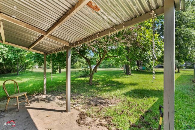 711 Comer St, House other with 3 bedrooms, 2 bathrooms and null parking in Carthage TX | Image 15