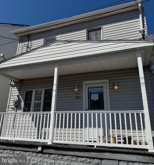 109 W North St, MARION HEIGHTS, PA, 17832-9514 | Card Image