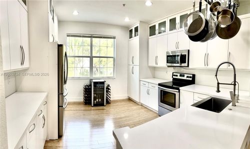 302-2549 Sw 118th Way, Miramar, FL, 33025-0775 | Card Image