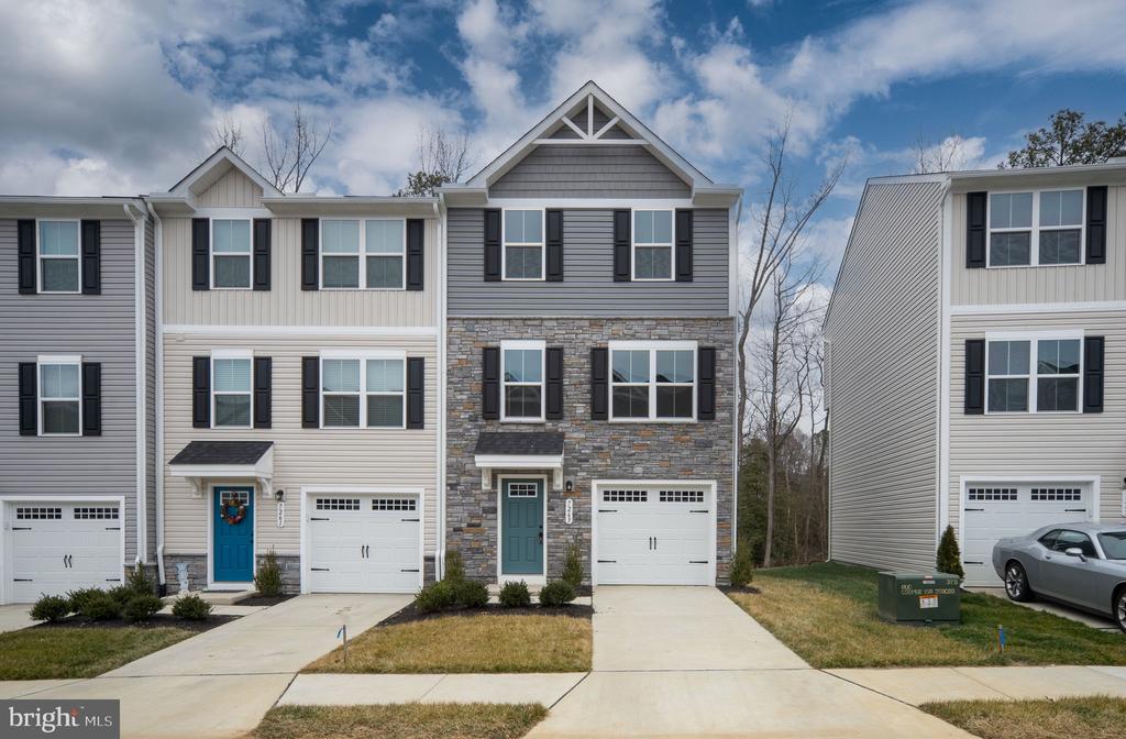 Residential Lease in RUTHER GLEN 5
