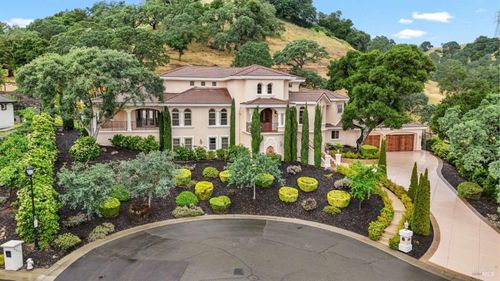 5323 Laurel Ridge Ct, Fairfield, CA, 94534-6786 | Card Image